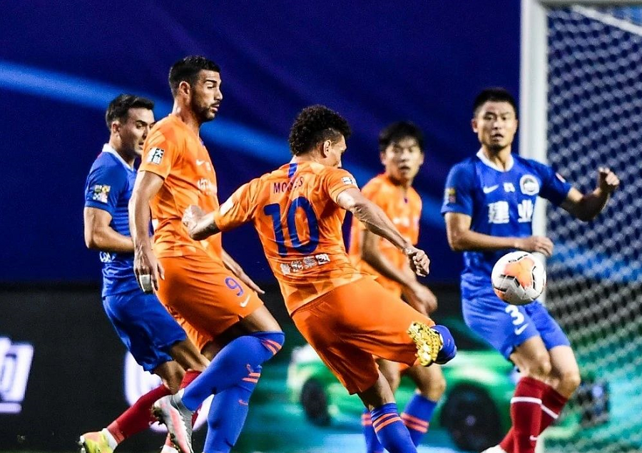 九游游戏下载平台包含中超转会期再迎强敌，圣安东尼奥马刺外线爆发，主帅态度：态度坚定，赛季目标并未改变的词条